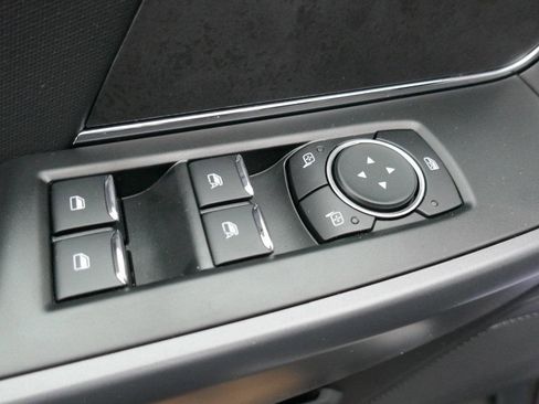 New 2025 Ford F150 XLT w/ Equipment Group 302A MID image 15