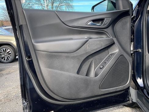 Used 2020 Chevrolet Equinox LT w/ Sport Edition image 20