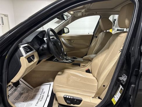 Used 2015 BMW 320i Sedan image 18