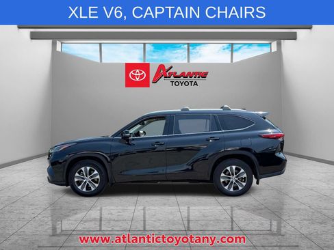 Used 2022 Toyota Highlander XLE AWD/4WD image 5