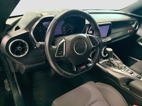 Used 2016 Chevrolet Camaro SS image 9