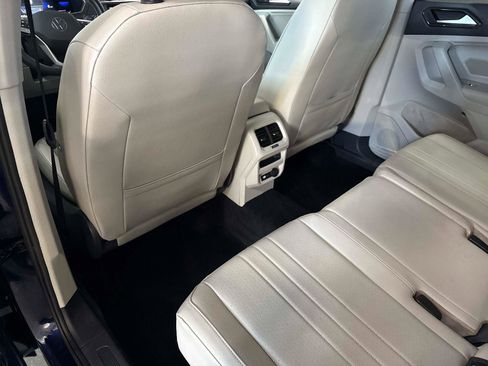Certified 2022 Volkswagen Tiguan SE image 14