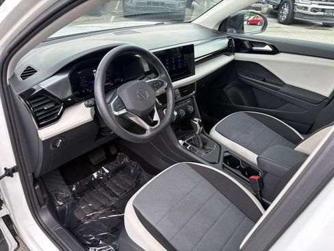 Used 2025 Volkswagen Taos S FWD image 13