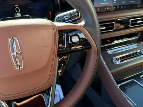 Used 2025 Lincoln Aviator Reserve w/ Equipment Group 201A image 45