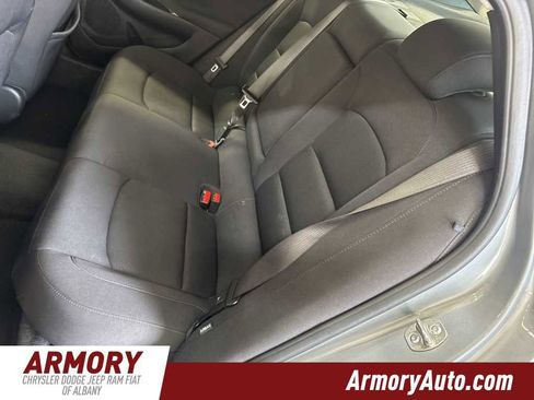 Used 2024 Chevrolet Malibu LT image 28