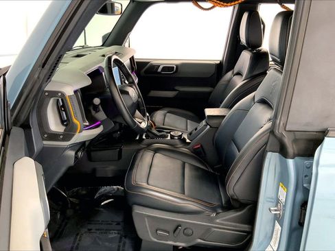 Used 2023 Ford Bronco Badlands w/ Sasquatch Package image 18