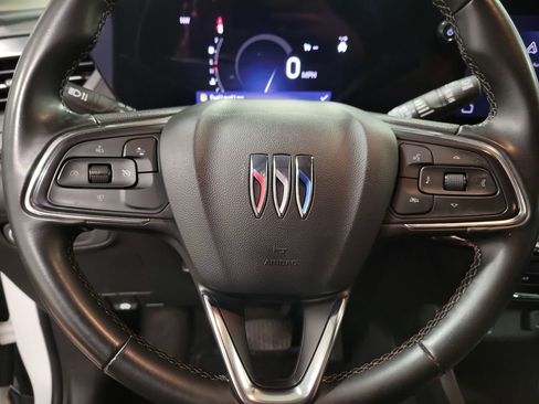 Used 2024 Buick Encore GX Preferred FWD image 18