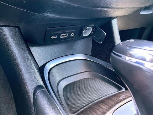 Used 2020 Chevrolet Malibu Premier FWD image 22