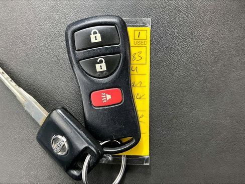 Used 2014 Nissan Frontier PRO-4X w/ Pro-4x Luxury Package image 25