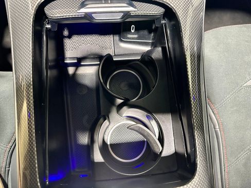 Used 2025 Mercedes-Benz GLC 43 AMG 4MATIC image 27