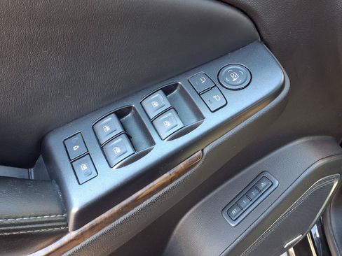 Used 2015 Chevrolet Tahoe LT w/ Max Trailering Package AWD/4WD image 19