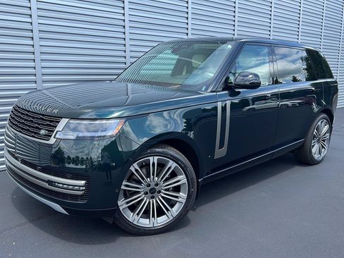 New 2026 Land Rover Range Rover Long Wheelbase SE AWD/4WD image 1