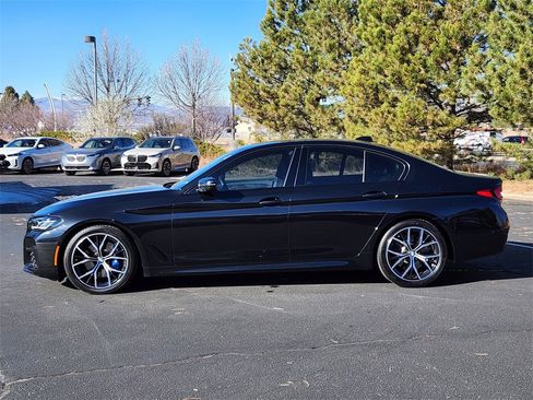 Used 2022 BMW 530i xDrive w/ M Sport Package image 2