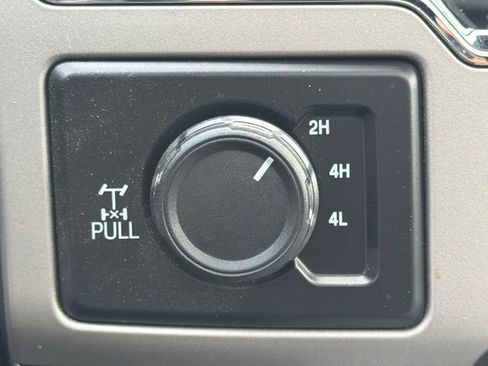 Used 2022 Ford F250 Lariat w/ Lariat Ultimate Package AWD/4WD image 29