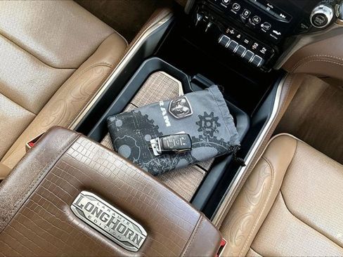 Used 2020 RAM 1500 Limited image 33