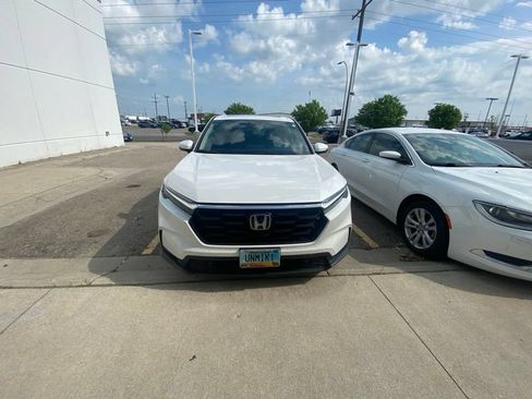 Used 2024 Honda CR-V EX-L image 2