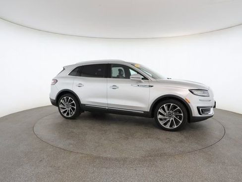 Used 2019 Lincoln Nautilus Reserve w/ Driver Assistance Package image 24