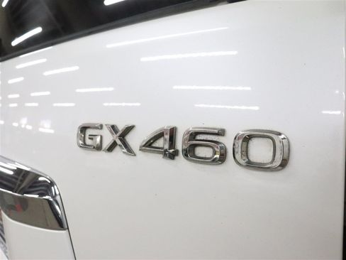 Used 2019 Lexus GX 460 Luxury AWD/4WD image 11