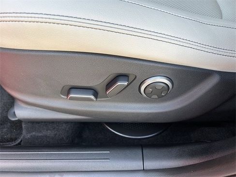 New 2026 Genesis GV70 2.5T Select image 25