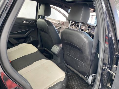 Used 2019 Volkswagen Jetta R-Line FWD image 11