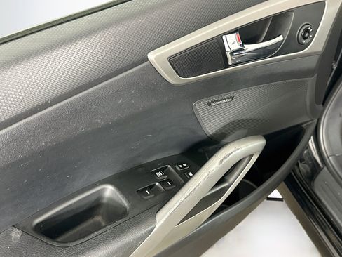Used 2017 Hyundai Veloster Value Edition FWD image 15