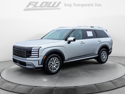 Used 2026 Hyundai Palisade SEL FWD image 4