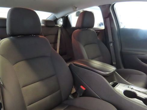 Used 2023 Chevrolet Malibu LT FWD image 6