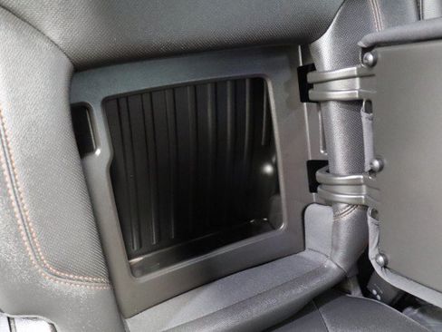 Used 2021 GMC Sierra 1500 AT4 w/ AT4 Premium Package AWD/4WD image 58