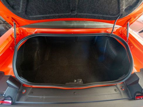 Used 2018 Dodge Challenger R/T Scat Pack image 30