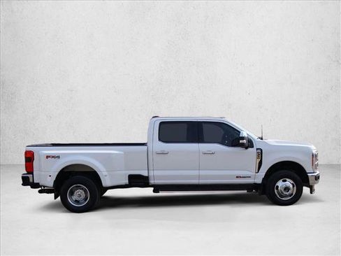 Used 2023 Ford F350 Lariat w/ Tow Technology Package AWD/4WD image 4
