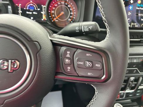 New 2025 Jeep Gladiator Willys image 15