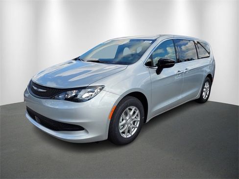 New 2026 Chrysler Voyager LX image 2