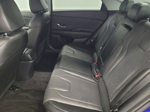 Used 2023 Hyundai Elantra Limited FWD image 18
