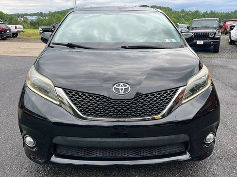 Used 2016 Toyota Sienna SE Premium FWD image 8