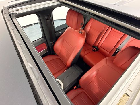 Used 2024 Mercedes-Benz G 550 image 14