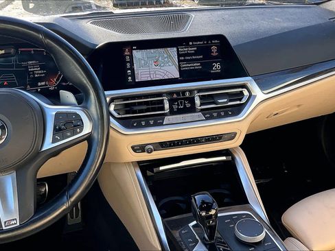 Used 2022 BMW 430i Gran Coupe w/ M Sport Package image 9