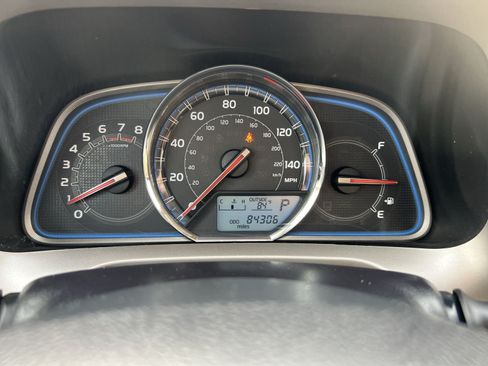 Used 2015 Toyota RAV4 Limited AWD/4WD image 17