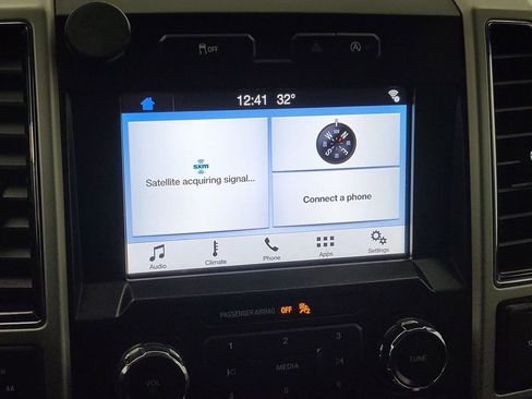Used 2019 Ford F150 Lariat AWD/4WD image 12