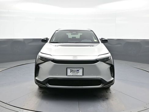 Used 2023 Toyota bZ4X XLE w/ Weather Package image 2