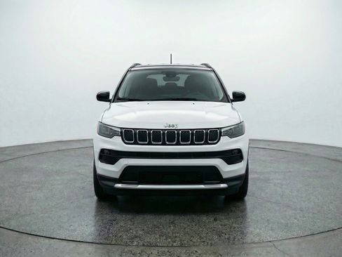 Used 2025 Jeep Compass Limited image 2