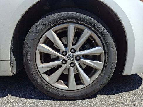 Used 2024 Toyota Corolla SE FWD image 8