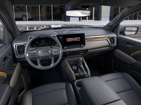 New 2026 GMC Canyon Denali w/ LPO, Denali Black Edition AWD/4WD image 15