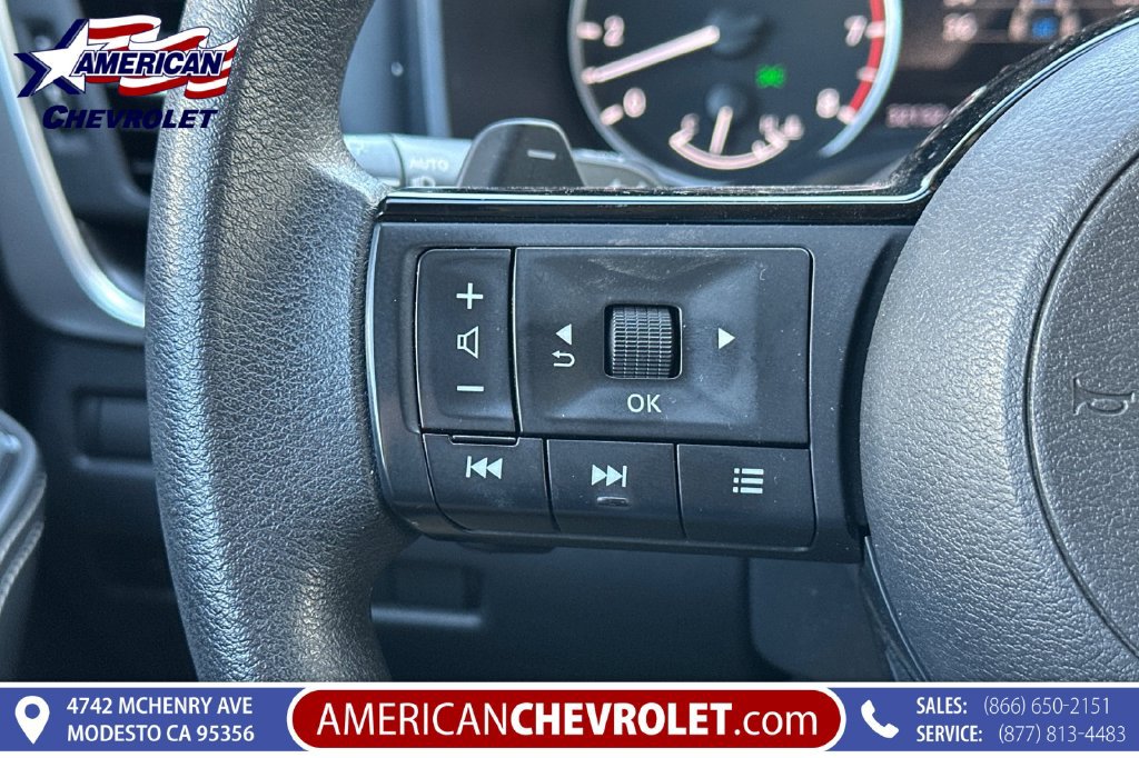 Used 2023 Nissan Rogue SV AWD/4WD image 32