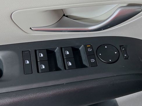 Used 2025 Hyundai Tucson SEL AWD/4WD image 17