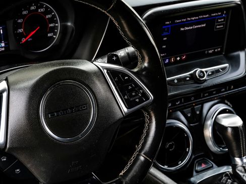 Used 2021 Chevrolet Camaro LT RWD image 18