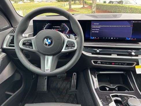 Used 2026 BMW X5 xDrive40i w/ M Sport Package AWD/4WD image 19