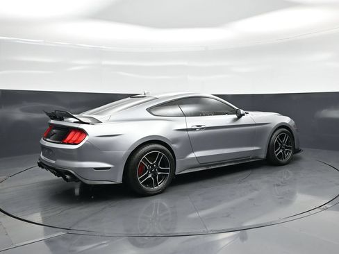 Used 2020 Ford Mustang Coupe RWD image 19