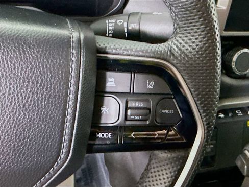 Used 2024 Toyota Tundra Limited AWD/4WD image 22