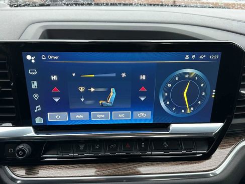 Used 2024 Chevrolet Silverado 2500 LT image 26