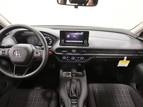 New 2026 Honda HR-V LX image 15